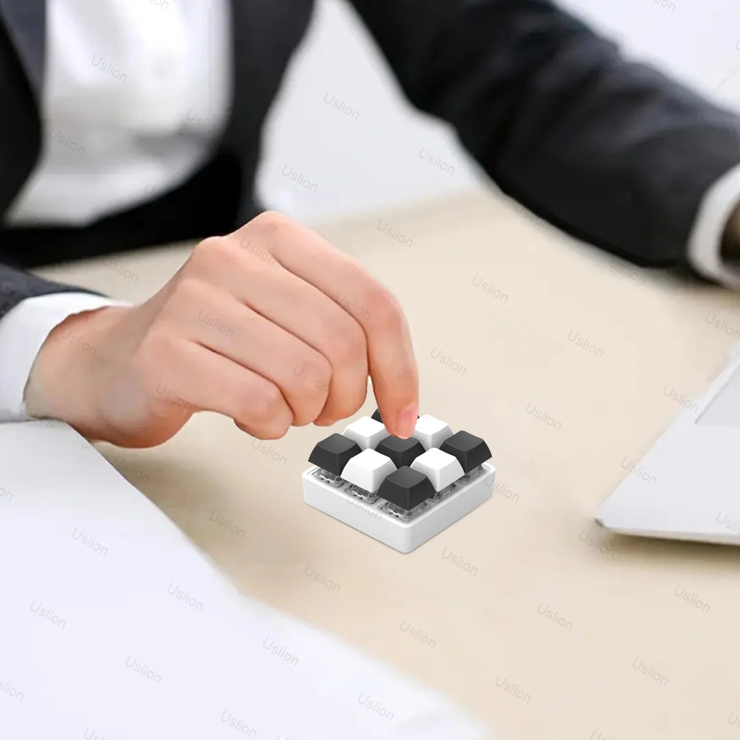 2/3/4/9 Keys Keyboard Keycaps Fidget Toy Party Stress Relief Diy  Keycaps Toy Keyboard Caps Finger Button Fidget Finger Keycaps